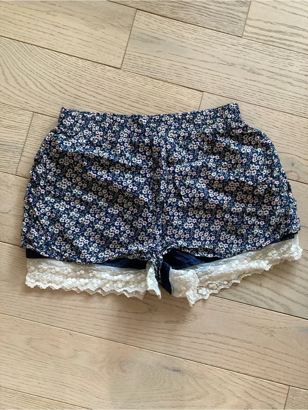 Forever 21 Floral Lace-Trim Bloomer-style Shorts